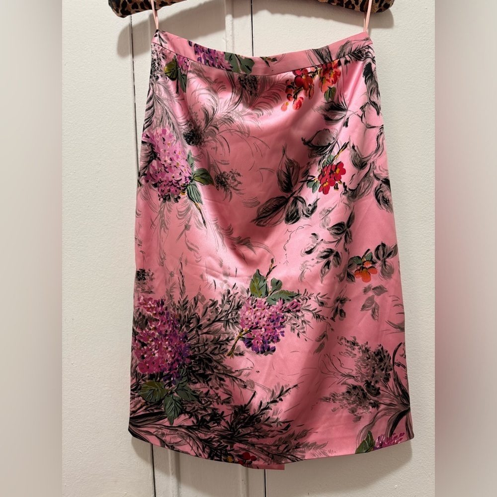 Authentic DOLCE & GABBANA Floral Pink Silk Print Midi Length skirt IT 44